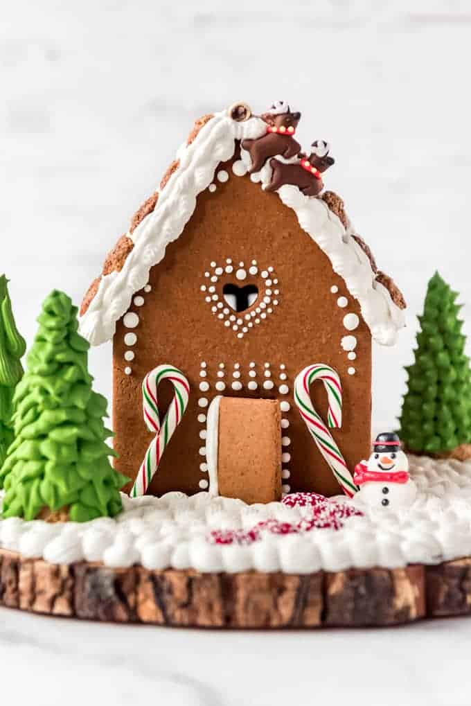 NBC Women’s Gingerbread House Making event